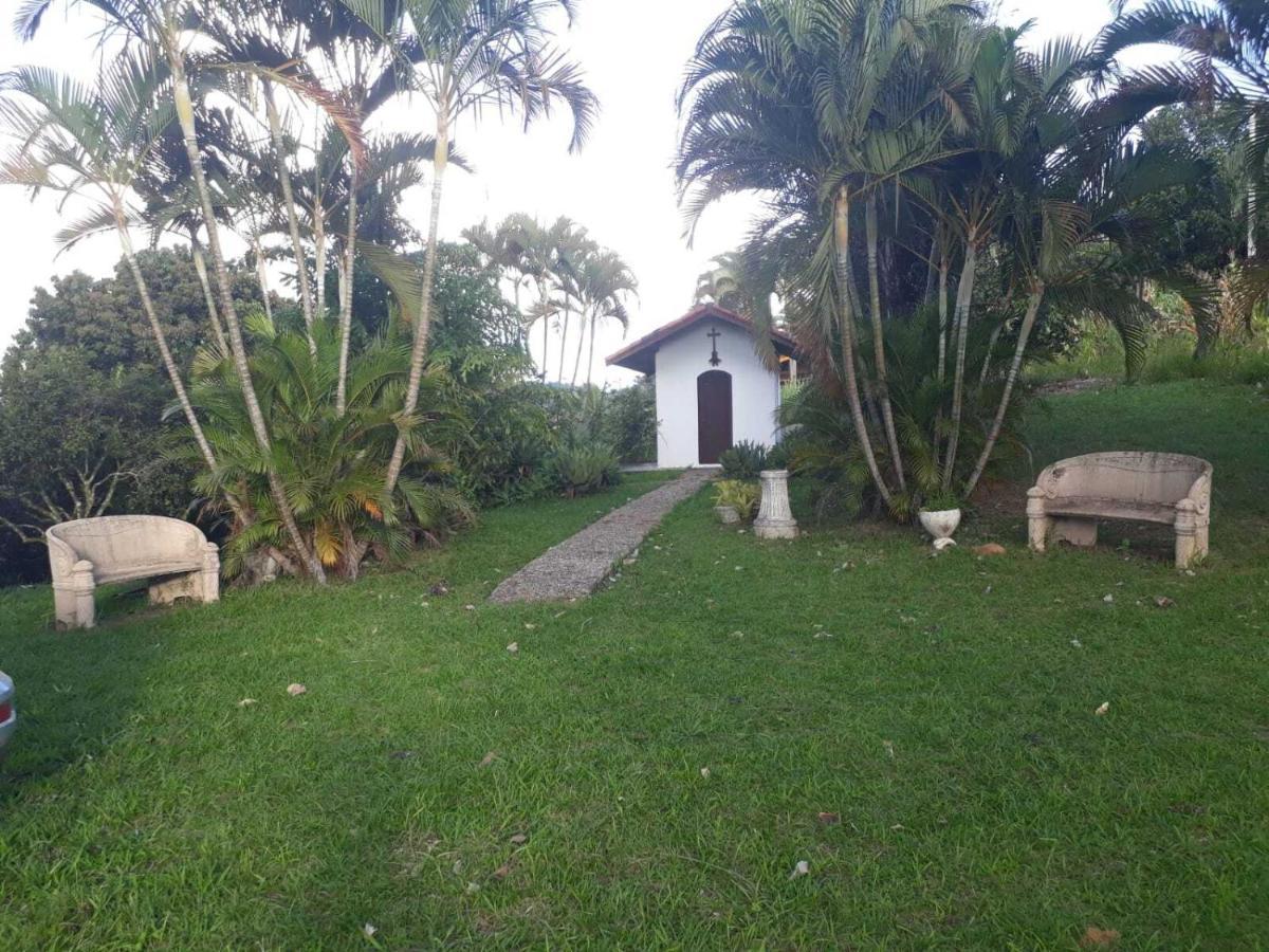 فيلا Igaratáفي Maravilhoso Sitio Na Beira Da Represa المظهر الخارجي الصورة